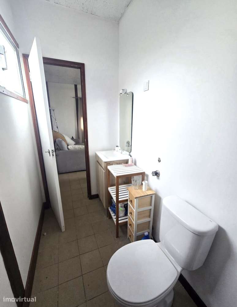 Casa térrea isolada no Torrão do Lameiro, situada junto à Ria-17
