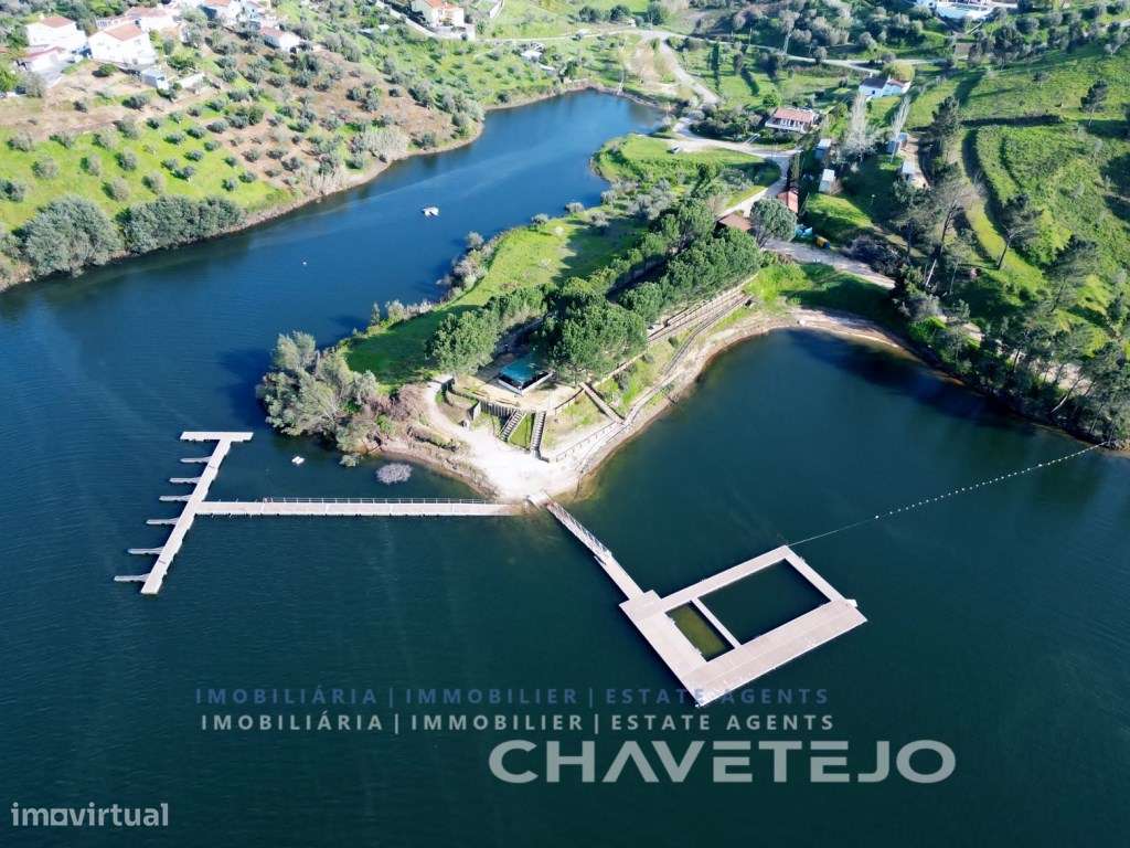OPORTUNIDADE! Moradia em pedra com alojamento local junto à Albufei...-34