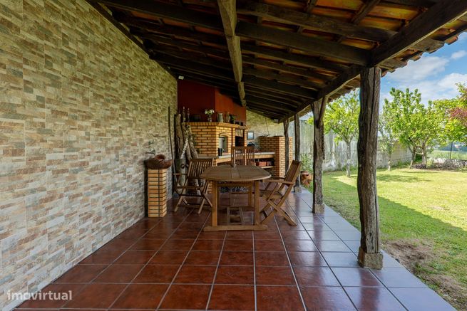 Moradia T3 com jardim Penafiel-3