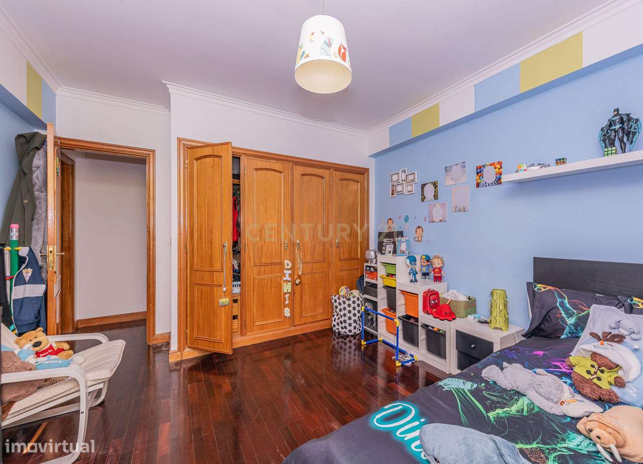 Apartamento T3 em S. Marcos/Cacém com Arrecadação-21