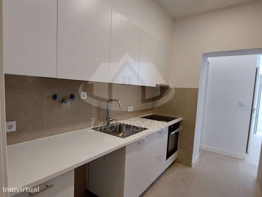 Apartamento T2+1 totalmente remodelado com terraço, localizado em M... - Grande imagem: 4/16