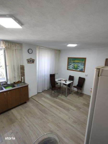Vând apartament in Uricani - Imagine principală: 5/8