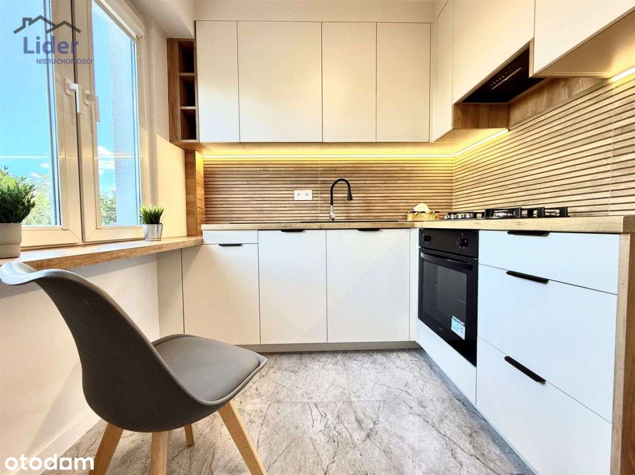 Dwustronne 3 pokojowe , loggia, blok, 2 piętro-0