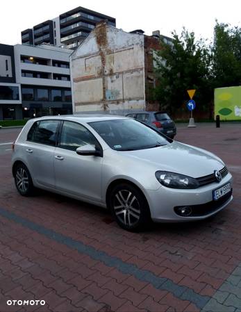 Volkswagen Golf - 1