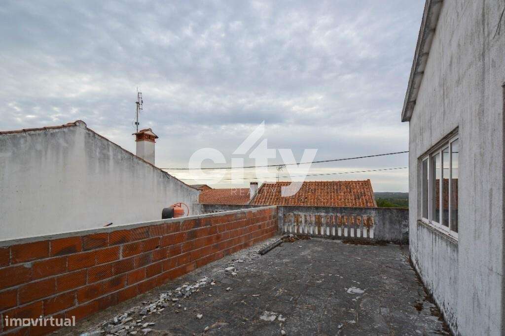 PRÉDIO EXCLUSIVO NO CENTRO DE MONTARGIL-16