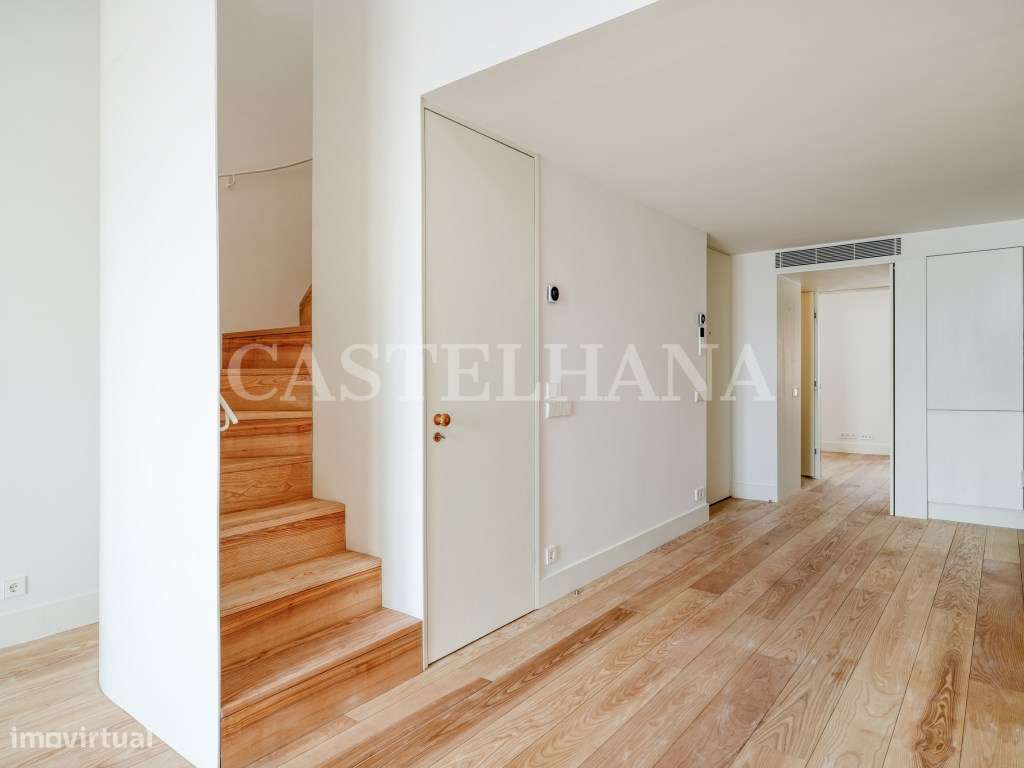 Apartamento T1+1 situado em Alfama, Lisboa, com vista rio - Grande imagem: 4/20