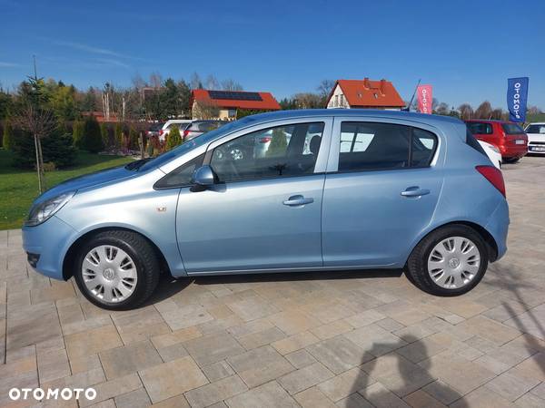 Opel Corsa 1.2 16V Cosmo - 10