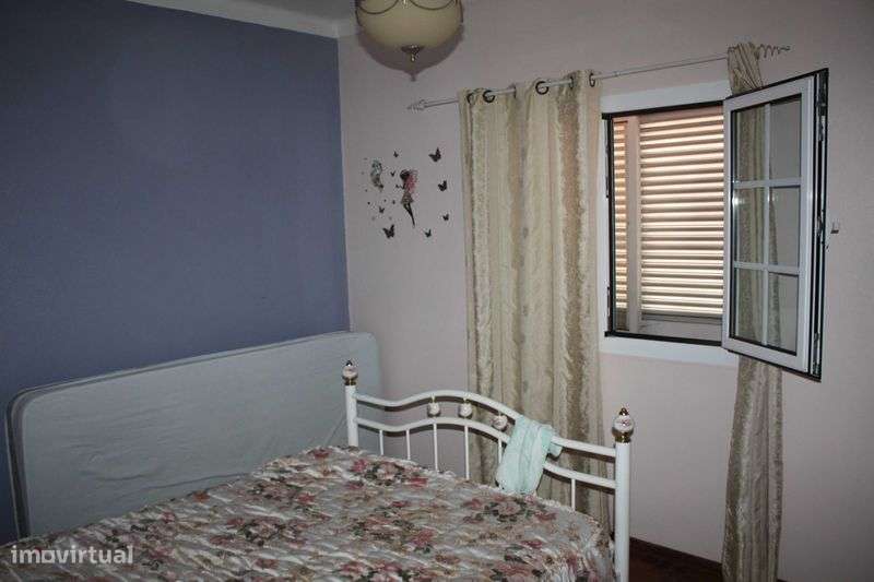 Moradia T5 no centro de Penedono - Grande imagem: 4/12