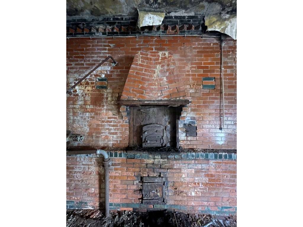 Moradia com Antiga padaria-25