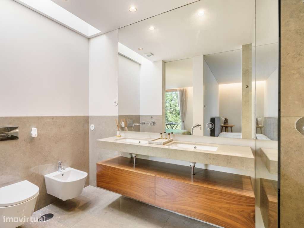 Moradia Exclusiva V4 com Piscina aquecida-40