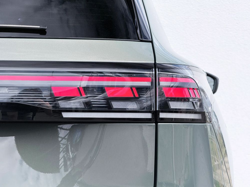 Volkswagen Tiguan 1.5 Etsi Special Edition DSG 130 KM — zdjęcie 5