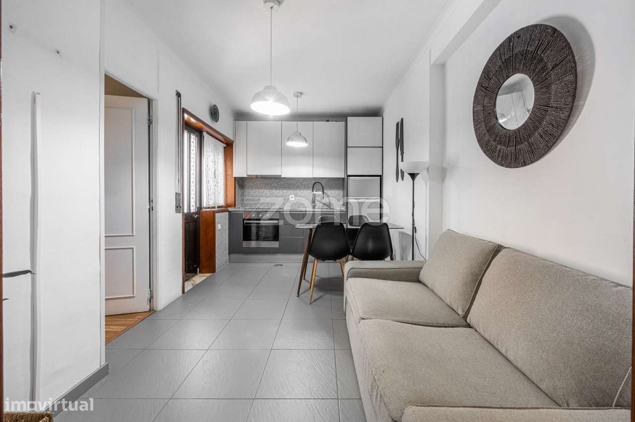 APARTAMENTO T1+1 NA RUA PINTO BESSA A 450M DA ESTAÇÃO DE CAMPANHÃ - Grande imagem: 5/20