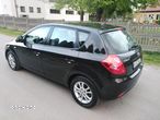 Kia Ceed Cee'd 2.0 crdi Comfort + - 9