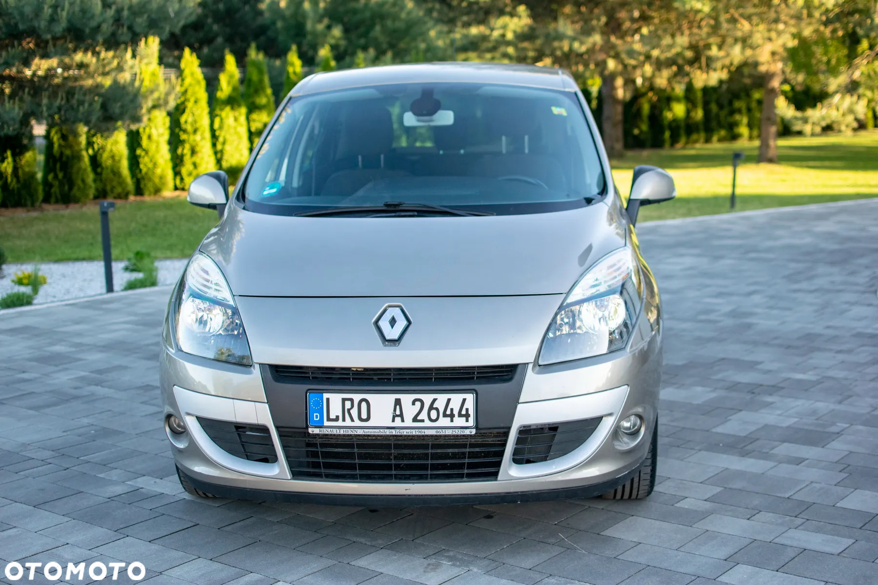 Renault Scenic - 11