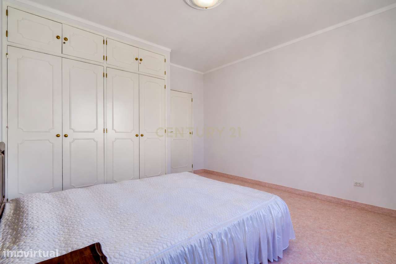 Apartamento T3 a 300m da Praia em Quarteira-10