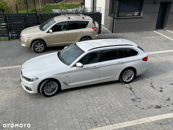 BMW Seria 5 520d Luxury Line sport - 2