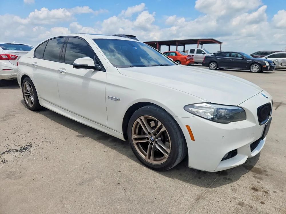 BMW 5 Series F10/F11 528i xDrive Sport-Aut 2015