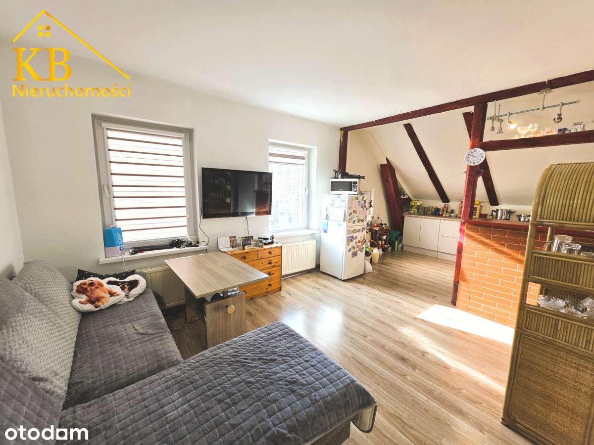 Przestronne 3 pokoje w sercu Szczawna-Zdroju-0