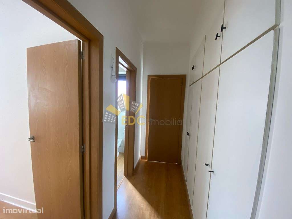 Apartamento T4 com Grande Potencial e Ótima Localização | Localizad...-31