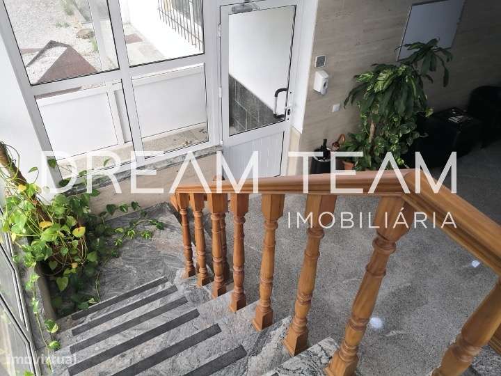 Armazém com escritório no Vale do Alecrim -  Pinhal Novo-11
