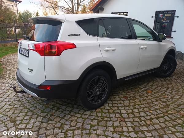 Toyota RAV4 2.0 D-4D Premium - 4