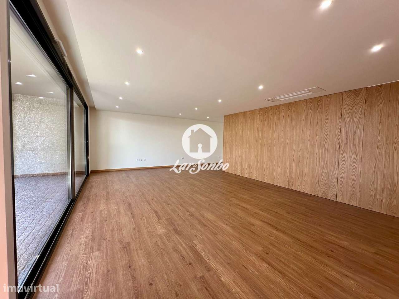 Moradia Moderna T3 a 200m da Praia de Aver-o-Mar! - Grande imagem: 2/30