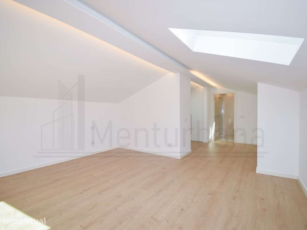 FABULOSA PENTHOUSE JUNTO À PRAIA DA PAREDE - CASCAIS-38