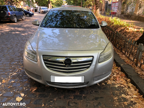 Bara fata Opel Insignia 2011 argintiu gri - 1