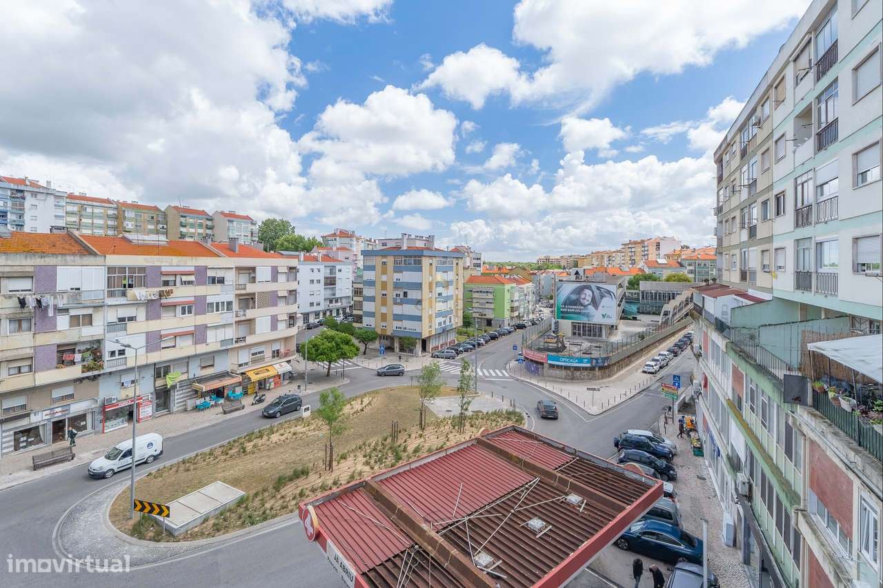 Apartamento T2 em Sacavém com Excelente Localização-21