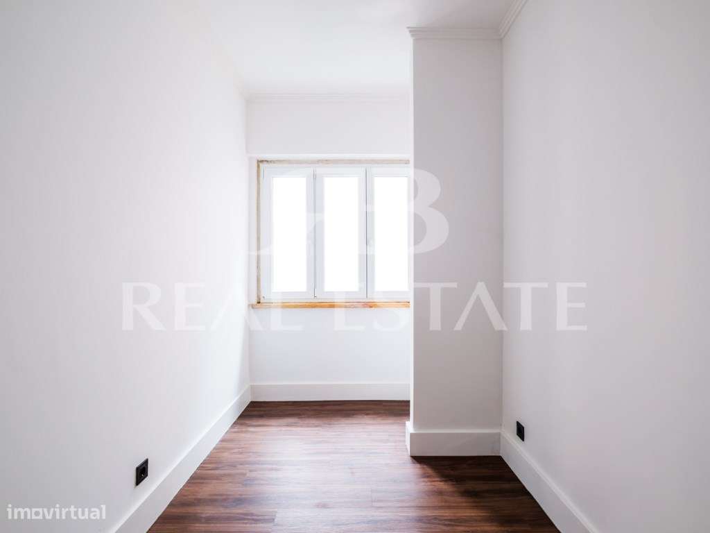 T3 com 1 suite - Renovado em CAMPO DE OURIQUE, ao lado do Jardim da...-12