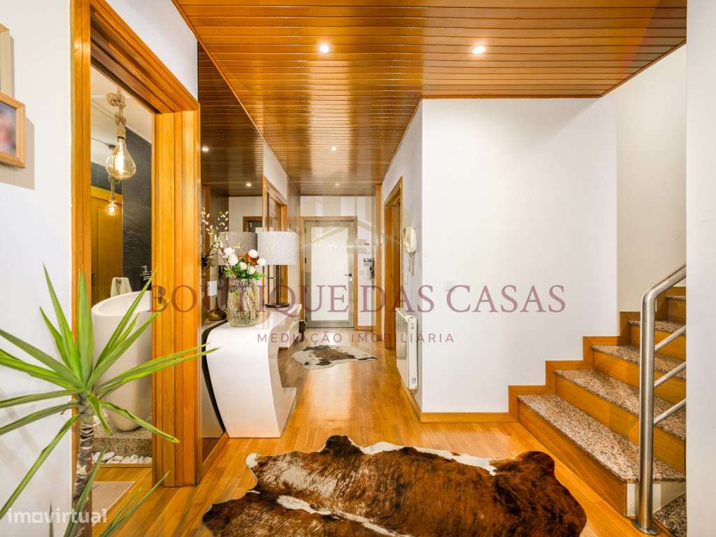 Moradia T5 em Perosinho-2