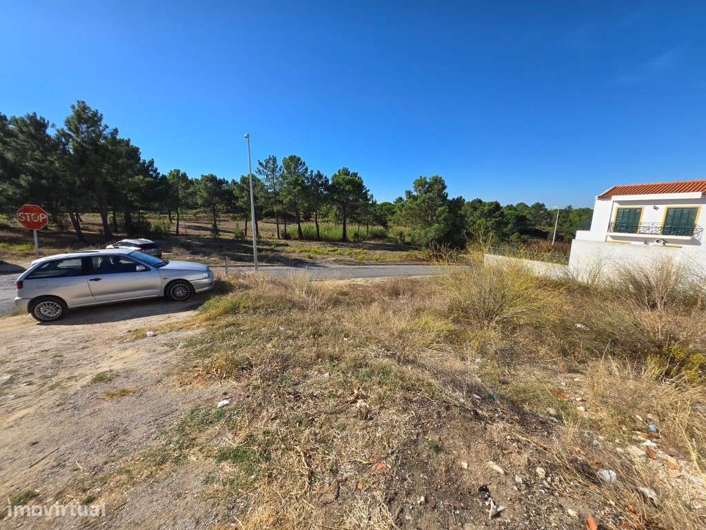 Lote de Terreno para Construção Moradia T4 - Grande imagem: 5/10