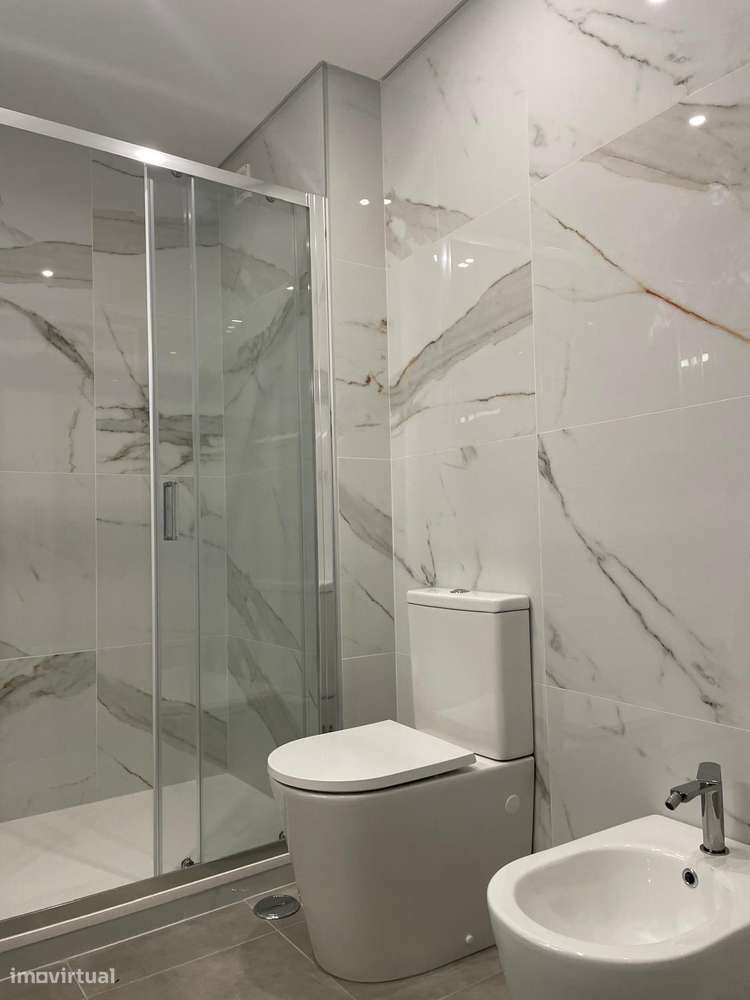 Moradia T3 Geminada - Estradas das Machadas - Totalmente Renovada-24