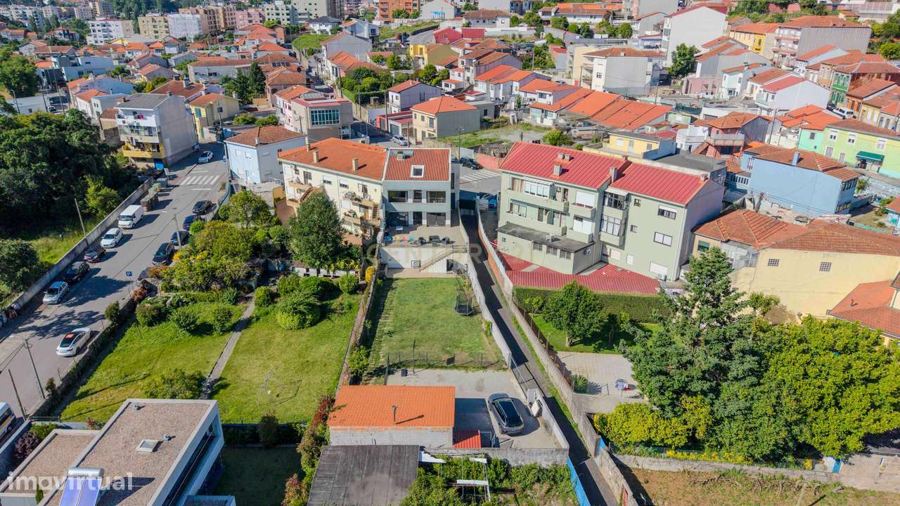 Moradia T3+1 com Amplas Áreas Exteriores | Rio Tinto-54