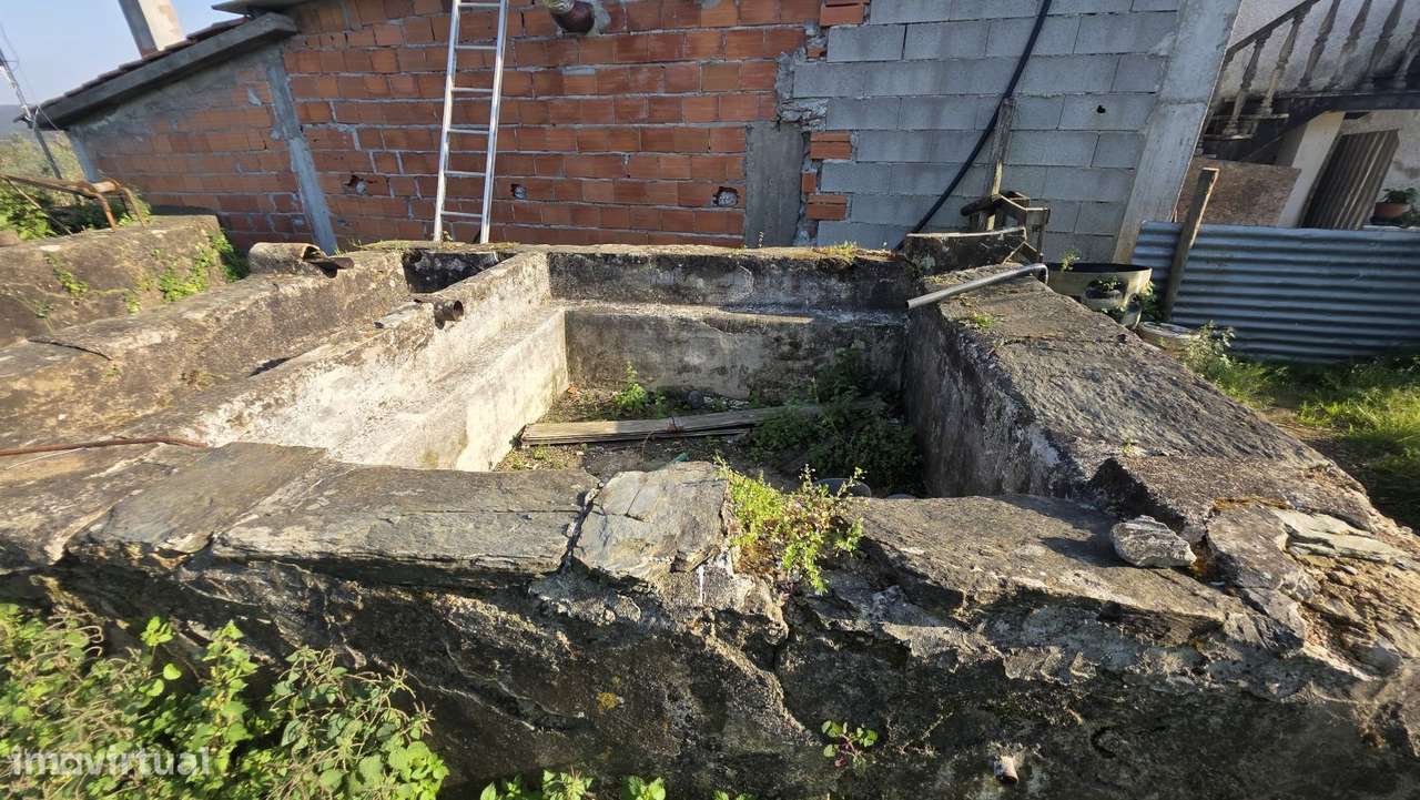 Moradia para restaurar, com terreno, perto de Ferreira do Zêzere-54