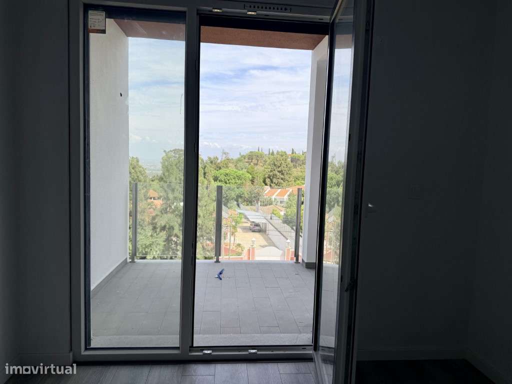 Apartamento Duplex T3 com Openspace de 73 m2 e Garagem-12