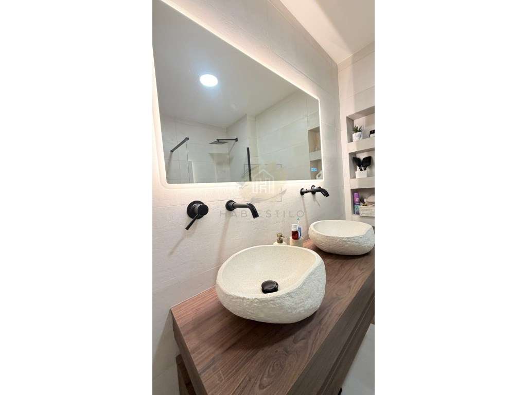 Apartamento T2 totalmente remodelado com suite-14