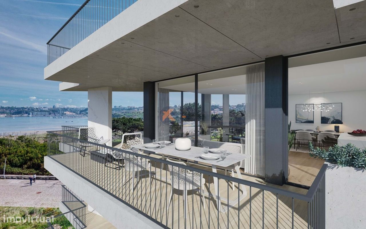 Exclusiva à Beira-Mar: Apartamento T4 em Construção na Foz do Douro