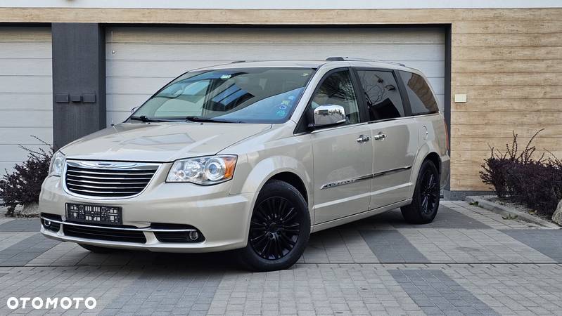 Chrysler Town & Country 3.6 Limited - 4