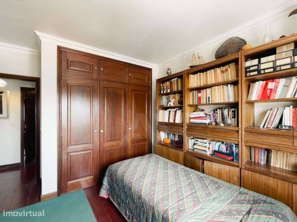 Apartamento T2 em Cascais com Vista para a Baía-13