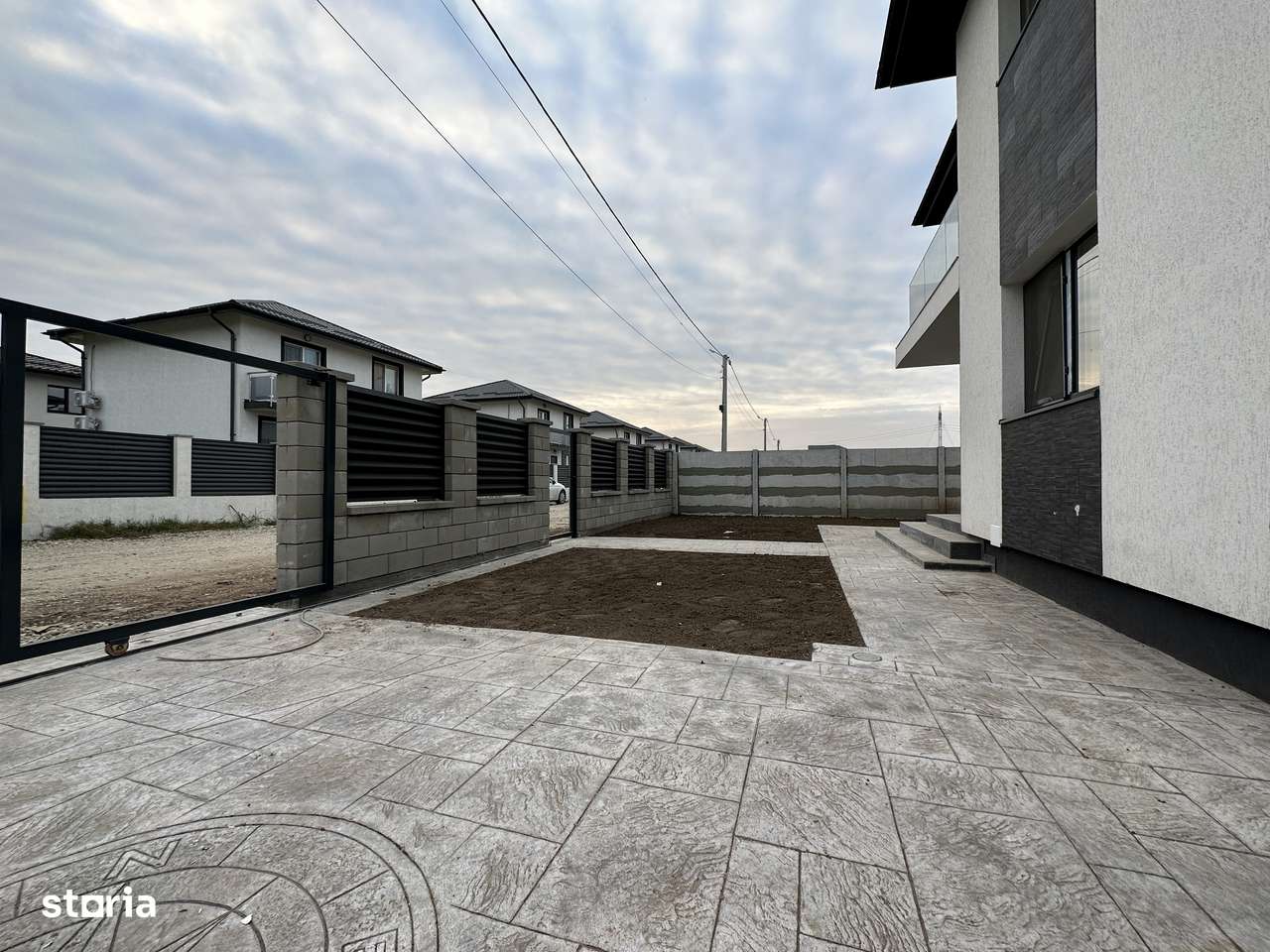 Casa Individuala - 4 Camere 300 mp-  - Comuna Berceni- La 163.900-14