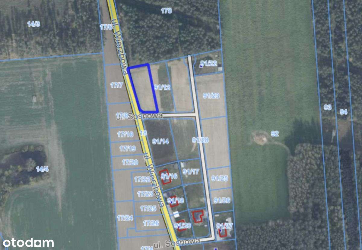 Działka  na sprzedaż-1