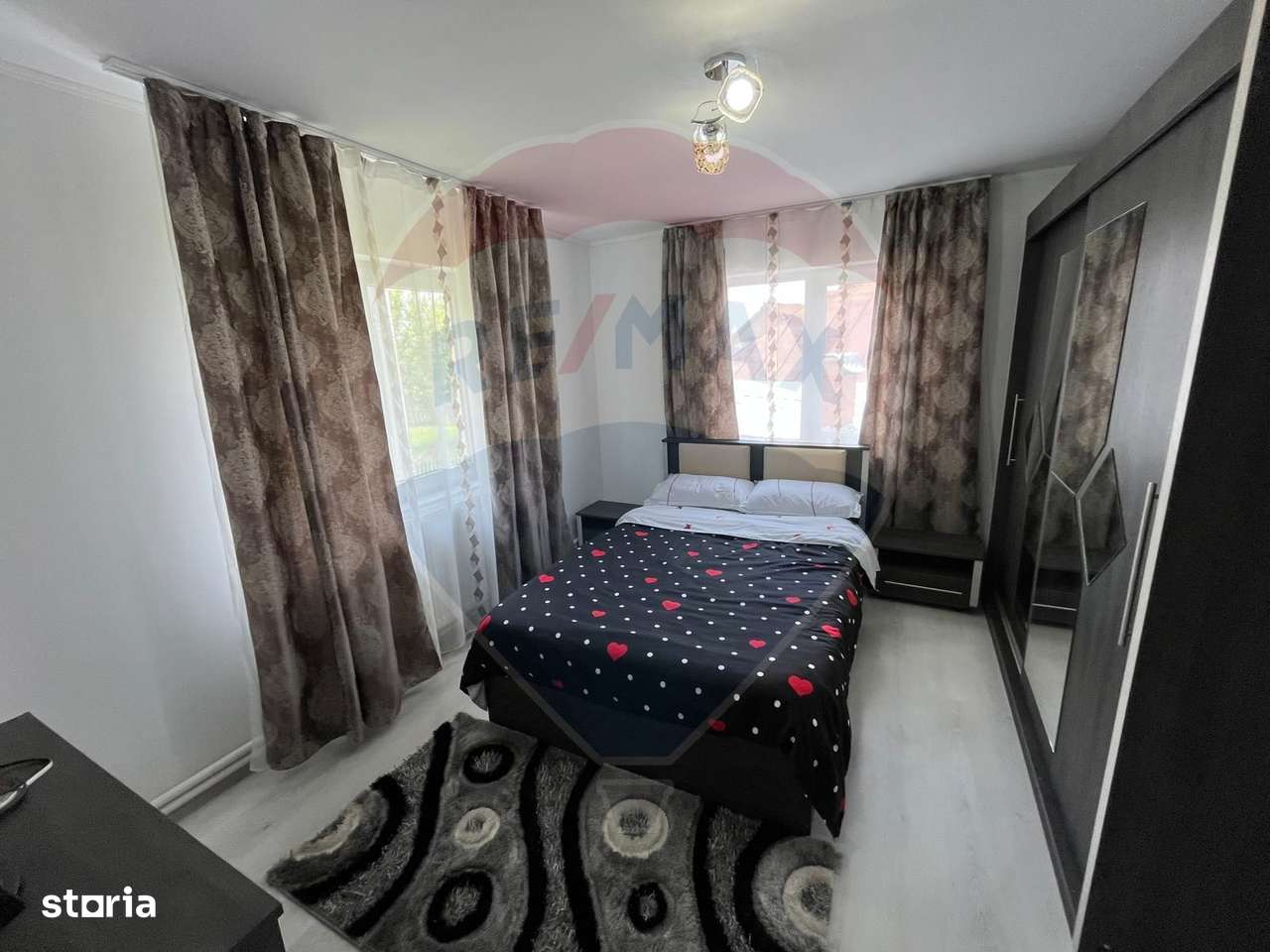 Vilă multifuncțională cu 3 corpuri, lângă Câmpulung-Muscel - Imagine principală: 5/20