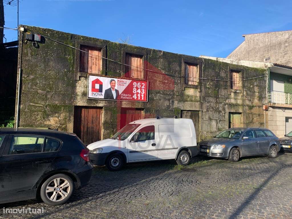 Moradia para restauro, Vila Verde - Grande imagem: 2/4
