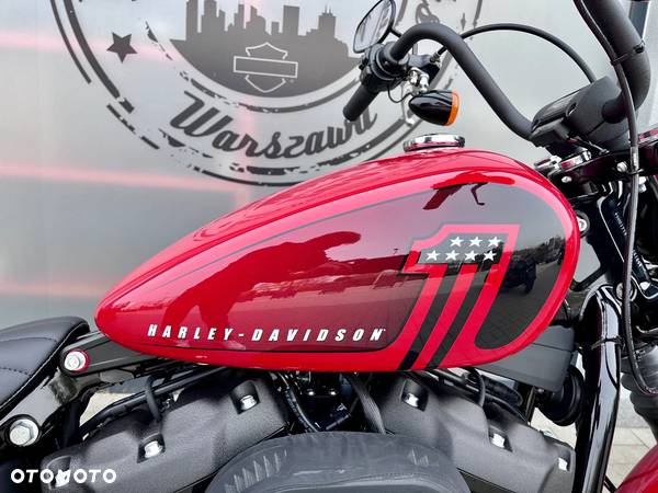 Harley-Davidson Softail Street Bob - 2