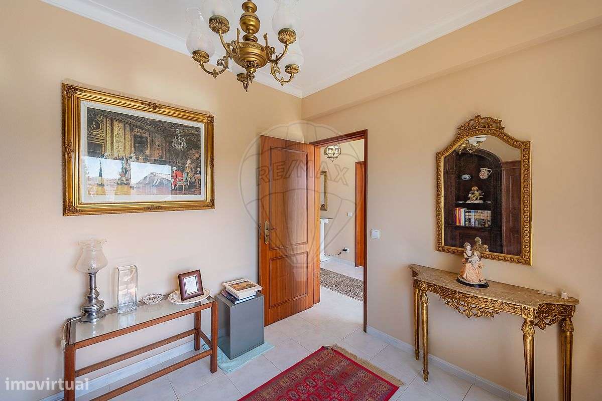 Moradia T5 para venda-15