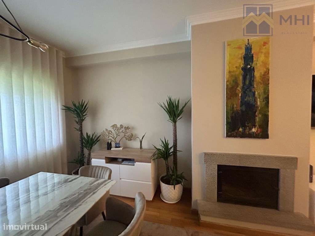Excelente Apartamento T3 com Terraço em Condomínio Fechado-3