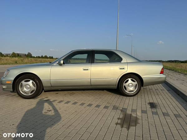 Lexus LS 400 - 2