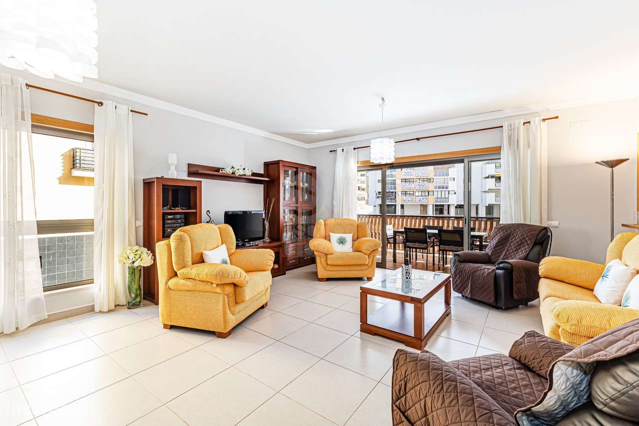 A. Pêra - Luxo - Apartamento T2 C/ Garag. + Piscina - Grande imagem: 4/26