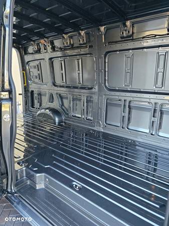 Volkswagen CRAFTER 4 MOTION AUTOMAT-8 Bie 4,40cm Długi NAVI KAMERA FUL LED SALON PL STAN NOWY NOWY NOWY PACHNACY PROSTO Z TAŚMY - 21